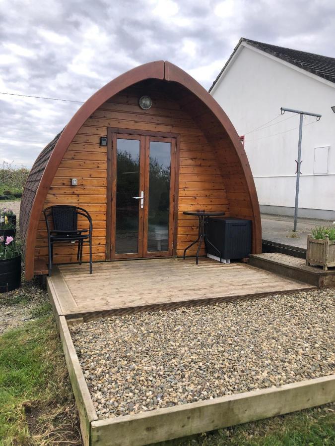 The Rainbow Pod Vila Milltown Malbay Exterior foto