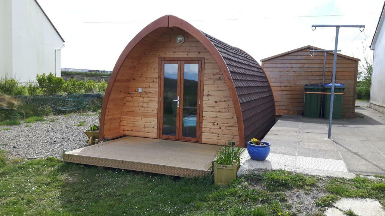The Rainbow Pod Vila Milltown Malbay Exterior foto