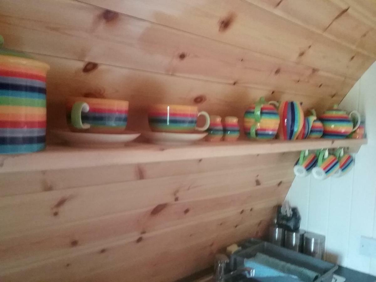 The Rainbow Pod Vila Milltown Malbay Exterior foto