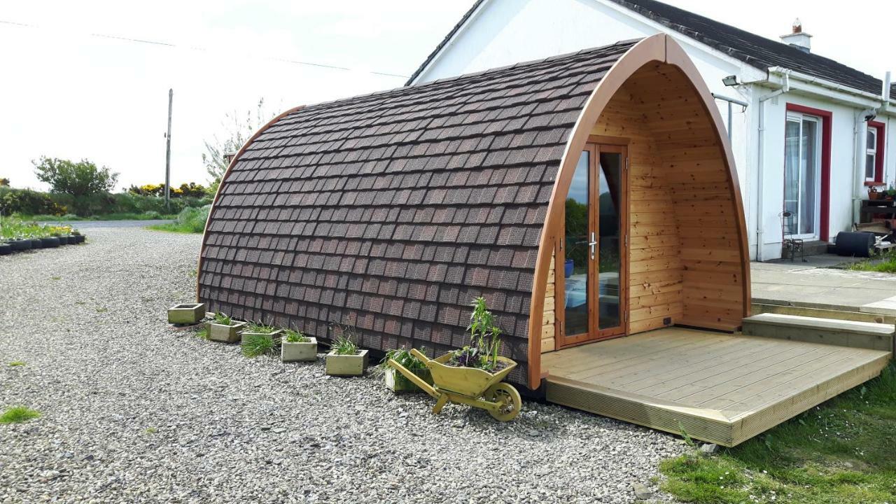 The Rainbow Pod Vila Milltown Malbay Exterior foto