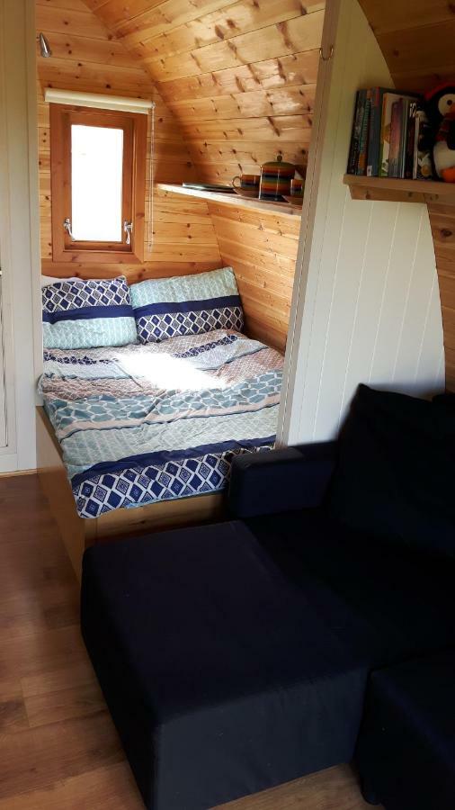 The Rainbow Pod Vila Milltown Malbay Exterior foto