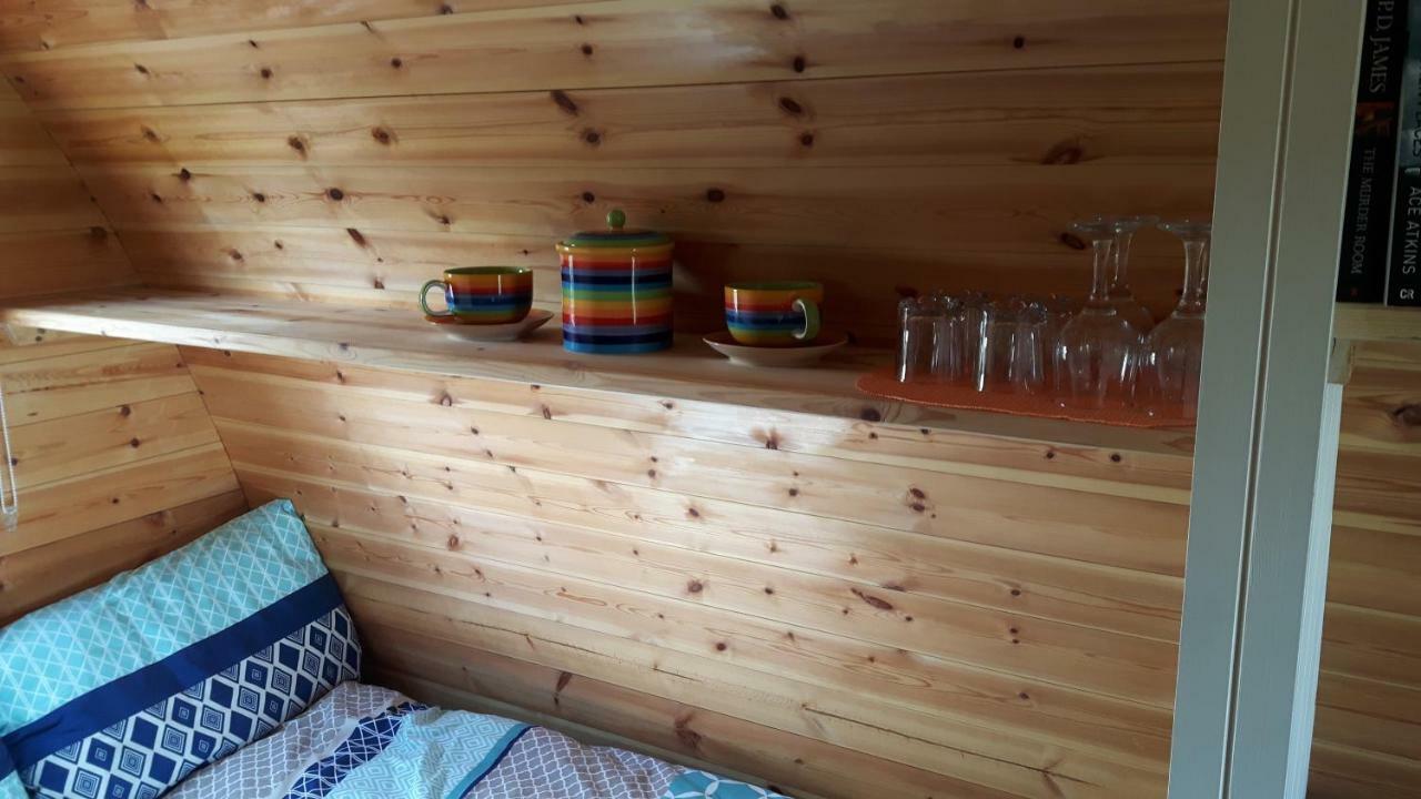 The Rainbow Pod Vila Milltown Malbay Exterior foto