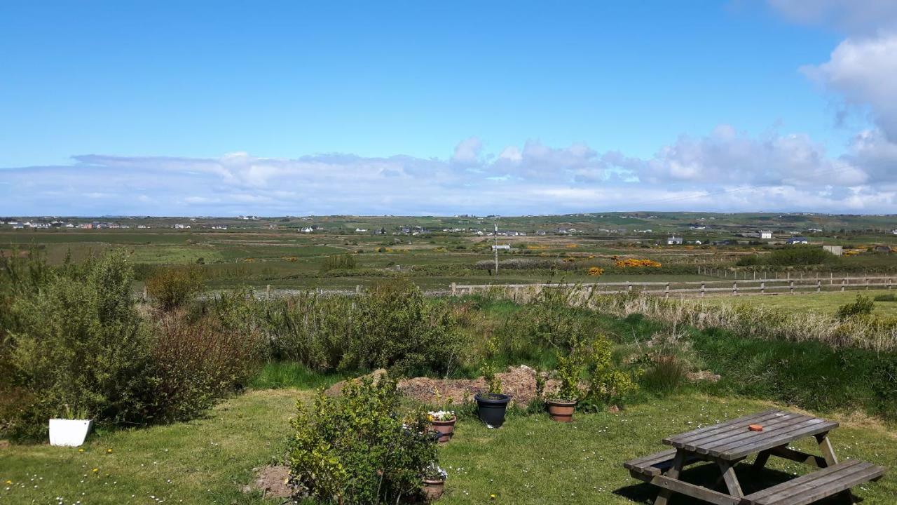 The Rainbow Pod Vila Milltown Malbay Exterior foto